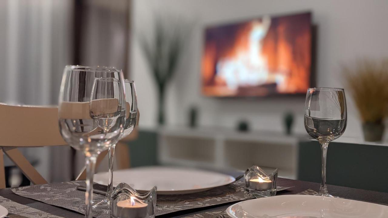Cervinia Apartment 2121 - Ski & Mountain Panorama เบรยล์-แชร์วิเนีย ภายนอก รูปภาพ